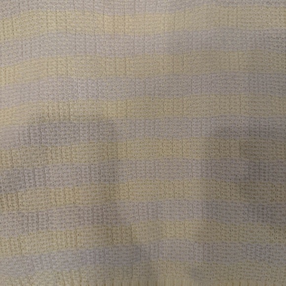 525 America NWOT Striped Yellow Sweater - Picture 3 of 5